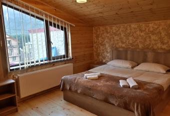Four Season In Kazbegi has Balcony rooms