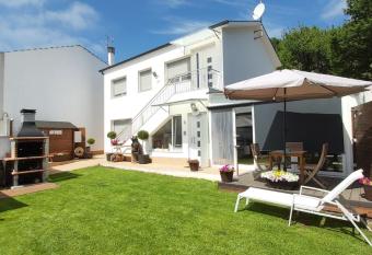 PortoHouse allows 18 year olds to book a room