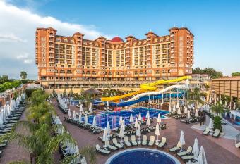 Villa Side Residence allows 18 year olds to book a room