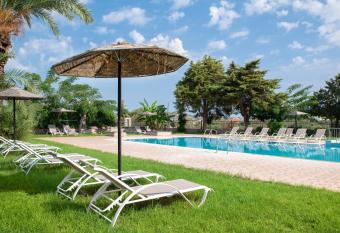 Rose Hotel Faliraki allows 18 year olds to book a room