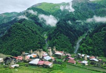 Old House has Balcony rooms