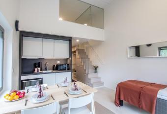 Spot Apartments Tikkurila allows 18 year olds to book a room