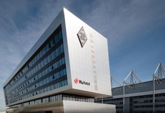 H4 Hotel M  nchengladbach im BORUSSIA-PARK allows 18 year olds to book a room