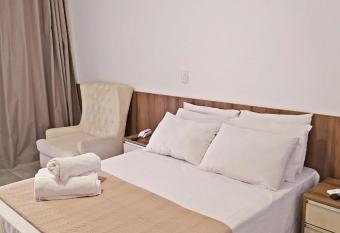 Hotel Itu Shopping allows 18 year olds to book a room