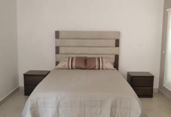 Kia - Pesqueria - Aeropuerto Monterrey A allows 18 year olds to book a room