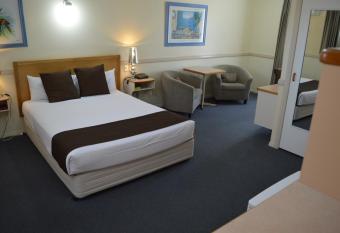 Best Western Ambassador Motor Lodge has Balcony rooms