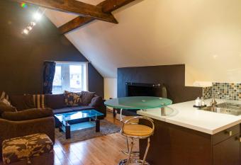 Apartment No.2 - The Old Red King Pub MCR has Balcony rooms