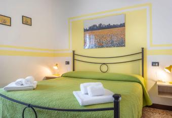 Liver 202 has Balcony rooms