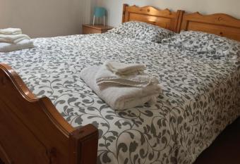 SediciBis allows 18 year olds to book a room