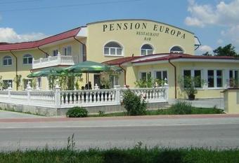 PENZION EUROPA Diakovce has Balcony rooms