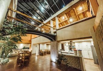 Kotantik bed & breakfast allows 18 year olds to book a room