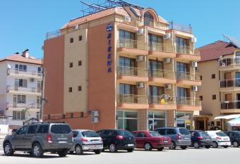 Hotel Sirena has Balcony rooms