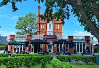 Fox Connaught London ExCel allows 18 year olds to book a room