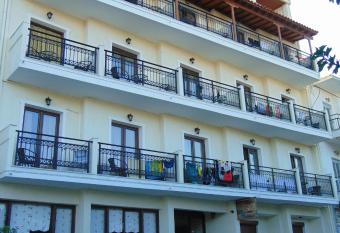 Xanemos Studios has Balcony rooms