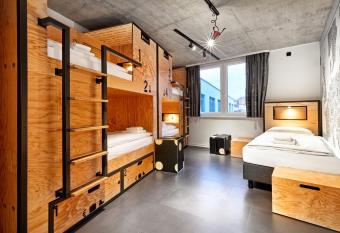 H.ostel M  nster allows 18 year olds to book a room