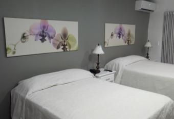 Apart Hotel Turey has Balcony rooms