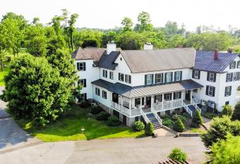 The Manor at Airmont has Balcony rooms