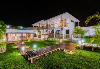 Hotel Terasu Salento allows 18 year olds to book a room