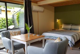 Peak Sport Chalet has Balcony rooms