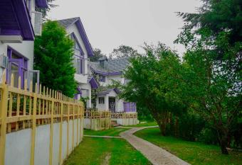 Oakwood Hamlet Resort has Balcony rooms