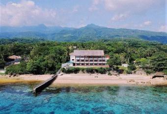 Wuthering Heights Bed & Breakfast by the Sea has Balcony rooms