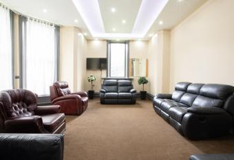 Grainger House Hotel allows 18 year olds to book a room