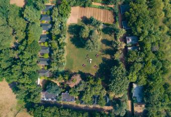 Tiger Machan has Balcony rooms