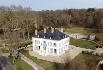 La Grande Maison has Balcony rooms