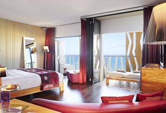 Bohemia Suites & Spa - Adults Only allows 18 year olds to book a room