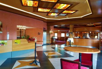 Hotel Cigoland has Balcony rooms