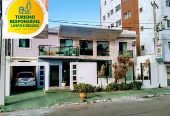 Pousada Vale do Amanhecer allows 18 year olds to book a room