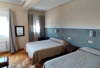 Hotel Rompeolas allows 18 year olds to book a room