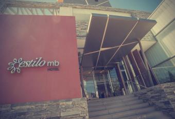Hotel Estilo MB - Villa Carlos Paz allows 18 year olds to book a room