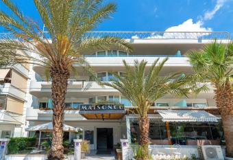 Maison 66, Riviera Hotels has Balcony rooms