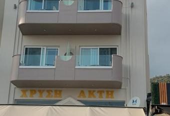 Chrisi Akti has Balcony rooms