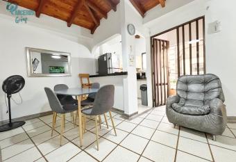 Amplio Apto Circunvalar By Parceros has Balcony rooms