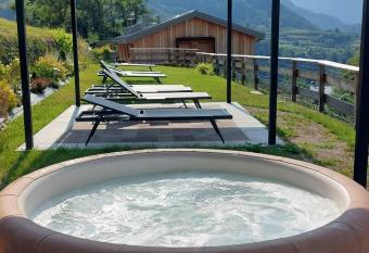 Maso al Sole Agriturismo has Balcony rooms
