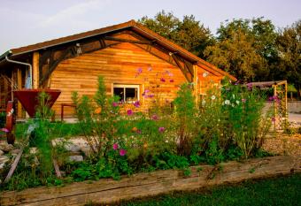 Le Paradis, chambres d h  tes - BNB- G  te allows 18 year olds to book a room