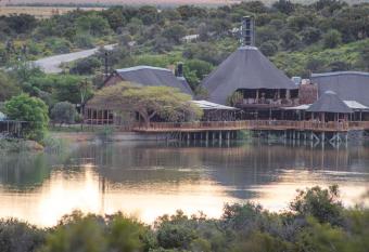 Buffelsdrift Game Lodge has Balcony rooms