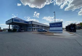 Travelodge by Wyndham Albuquerque West has Smoking rooms