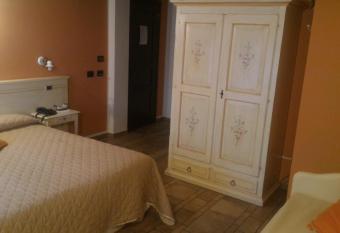 Agriturismo La Dimora Del Contadino has Balcony rooms