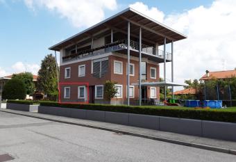 Tra LANGHE e ALPI has Balcony rooms