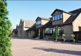 The Old Schoolhouse Hotel allows 18 year olds to book a room