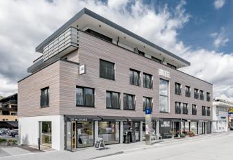 Lifestylehotel dasMAX has Balcony rooms