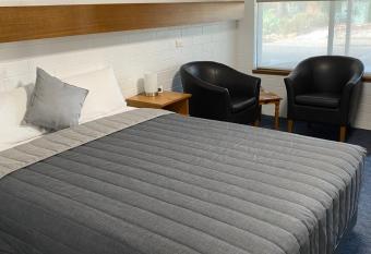 Orana Motor Inn allows 18 year olds to book a room