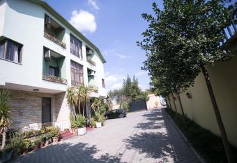 Hotel Akropoli has Balcony rooms