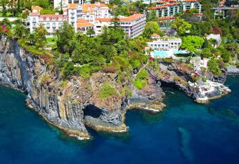 Reid s Palace, A Belmond Hotel, Madeira has Balcony rooms