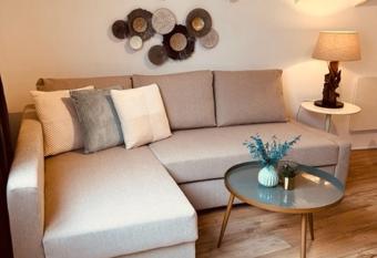 Beach House Zandvoort has Balcony rooms