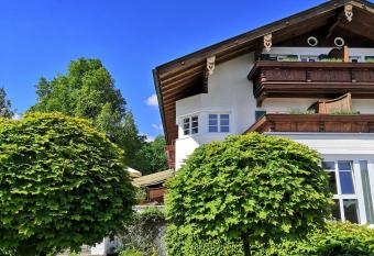 Landhaus Marinella Hotel Garni has Balcony rooms