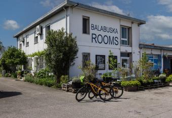 Balabuska Rooms allows 18 year olds to book a room